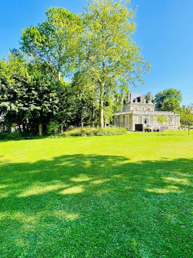Chambres D'Hotes Le Clos Des Marronniers Douvres-la-Delivrande Exterior photo